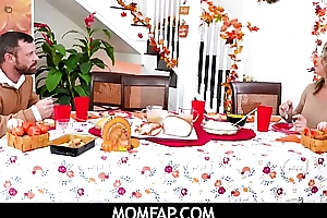 MomFap  -  A Thanksgiving Tie Breaker Arietta Adams , Rubicund Fae , Misty Meaner , Nade Nasty , Sgt Miles