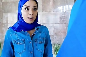 Petite muslim inclusive receives love tunnel fucked by a handful of dopey movers