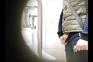 Close-knit cam in be transferred to mall toilet