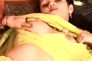 Hindu Hotty in all directions Yellow Saree Tease