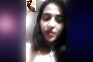 Pakistani woman alternative in naked aloft cam connected with her concealed boyfriend